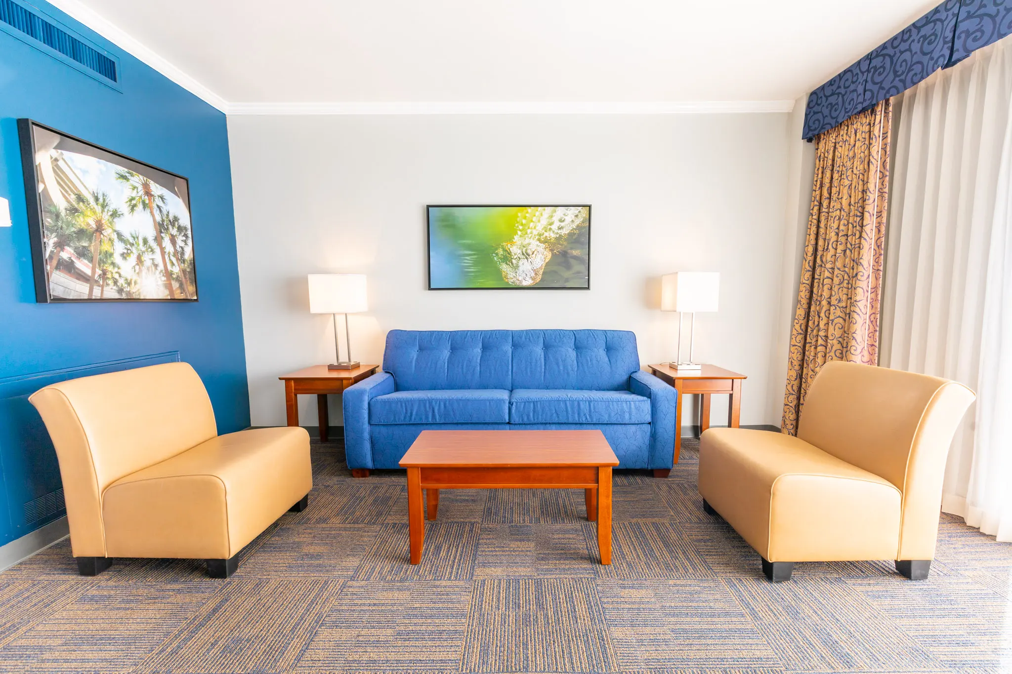 220112_RU_HotelRoomStock_033-HDR
